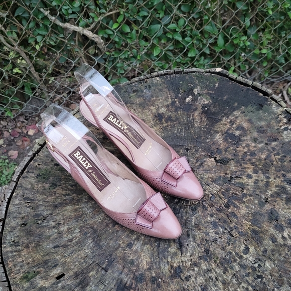 Women Vintage Leather Light Purple Slingback Sandals By Bally Size 6s - Picture 1 of 8